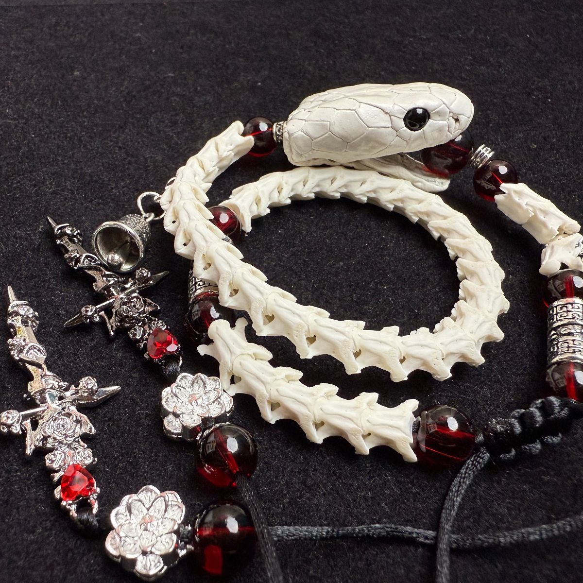 Premium Real Snake Bone Bracelet – Handcrafted Gothic & Tribal Jewelry