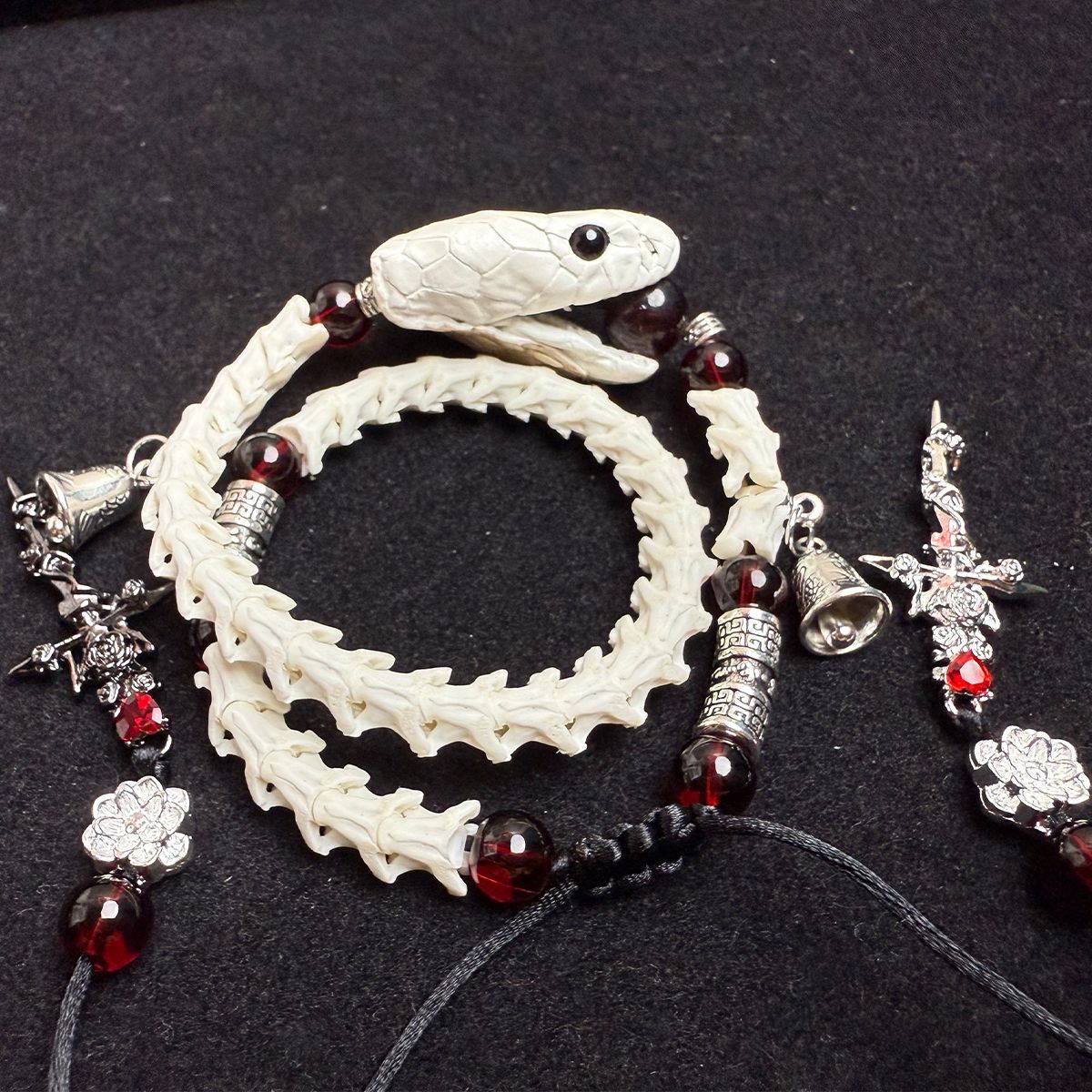 Premium Real Snake Bone Bracelet – Handcrafted Gothic & Tribal Jewelry