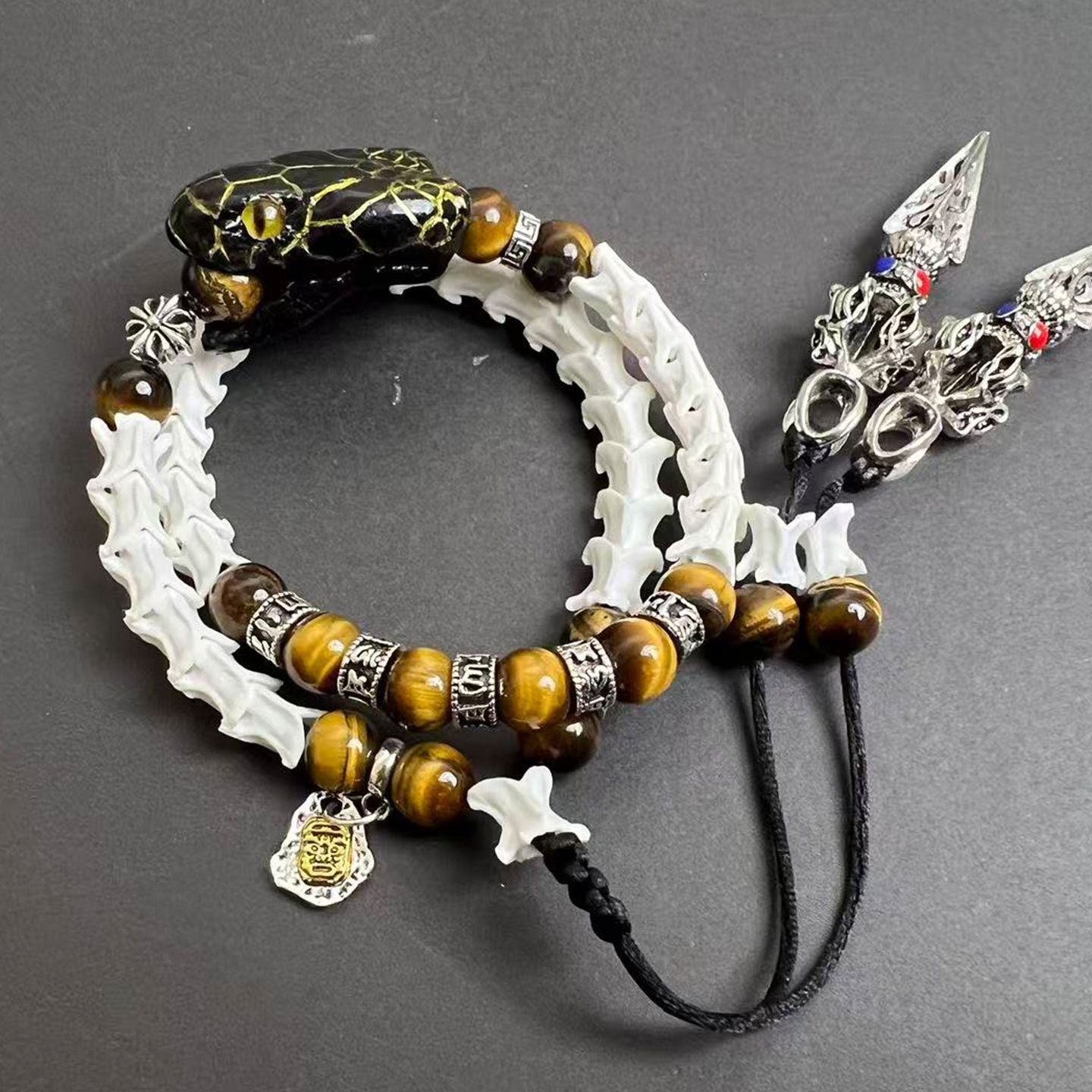 Real Snake Vertebrae Bracelet – Gothic Punk Accessory for Men & Women