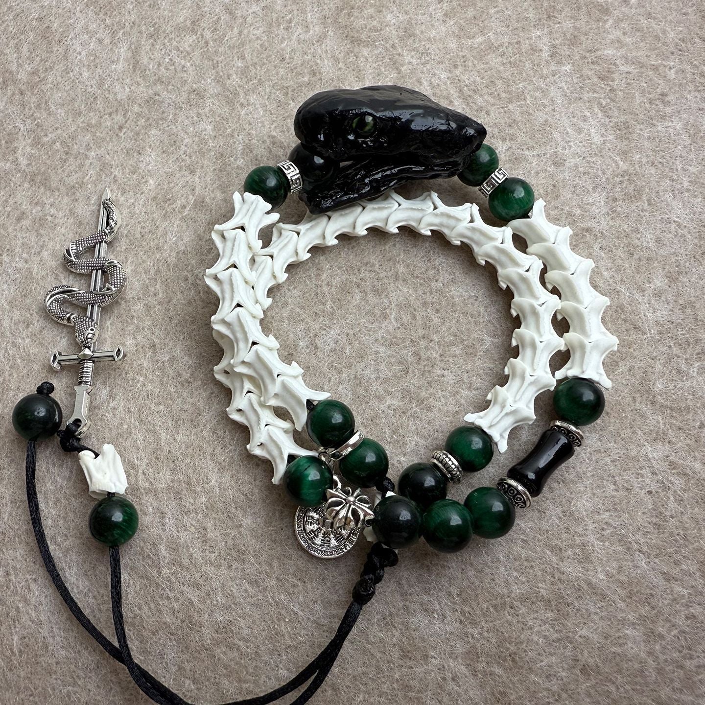 eal Snake Vertebrae Bracelet – Gothic Punk Accessory for Men & Women