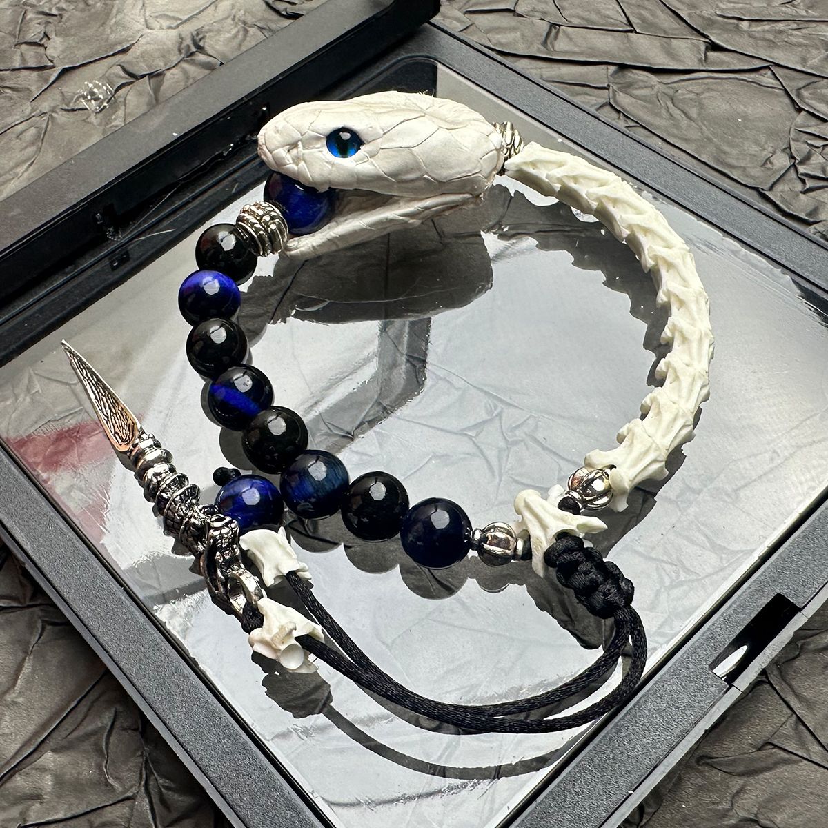 Premium Real Snake Bone Bracelet – Handcrafted Gothic & Tribal Jewelry